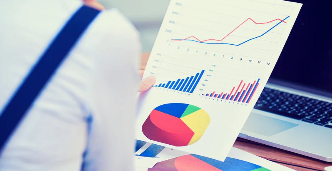 Cómo implementar estrategias de análisis de datos en ópticas