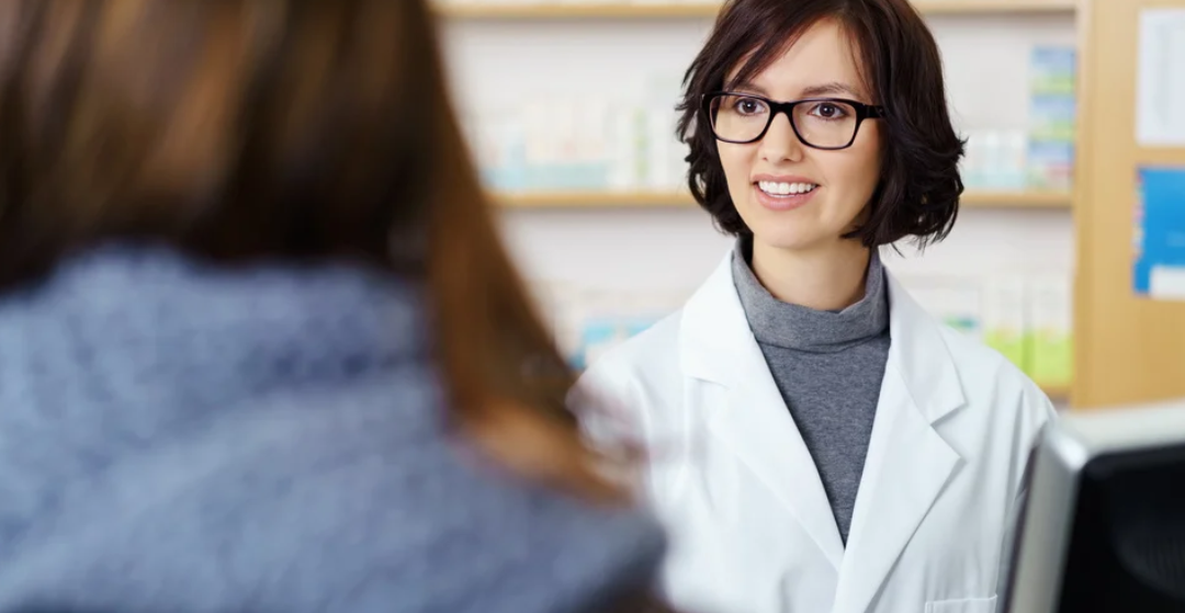 Claves para una experiencia del cliente sobresaliente en tu óptica